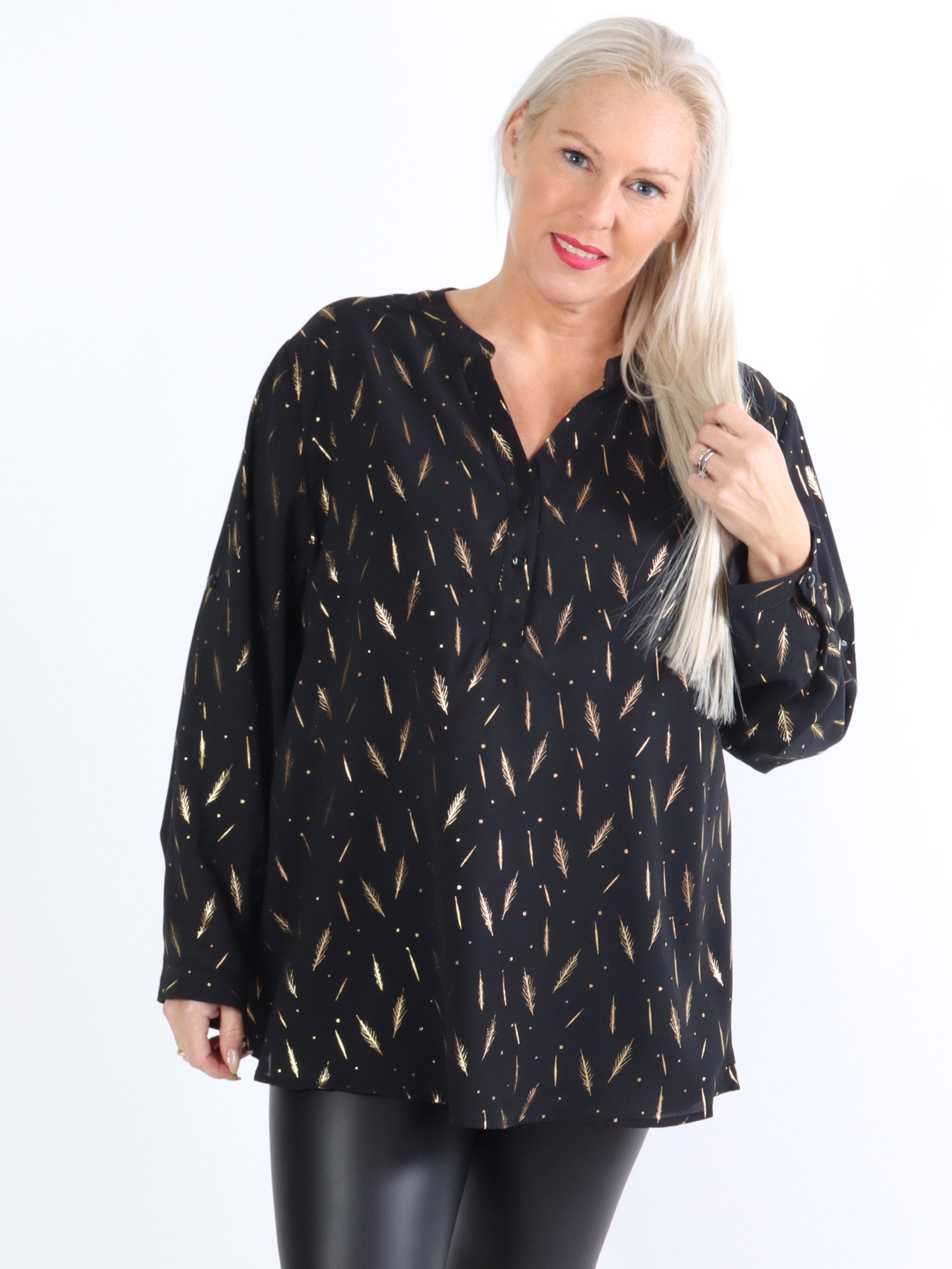 Lina - Fin skjorte med gulddetaljer